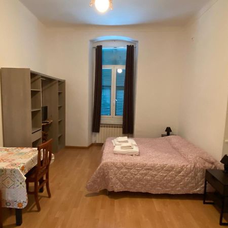 Cavour Guest House Ventimiglia Bagian luar foto