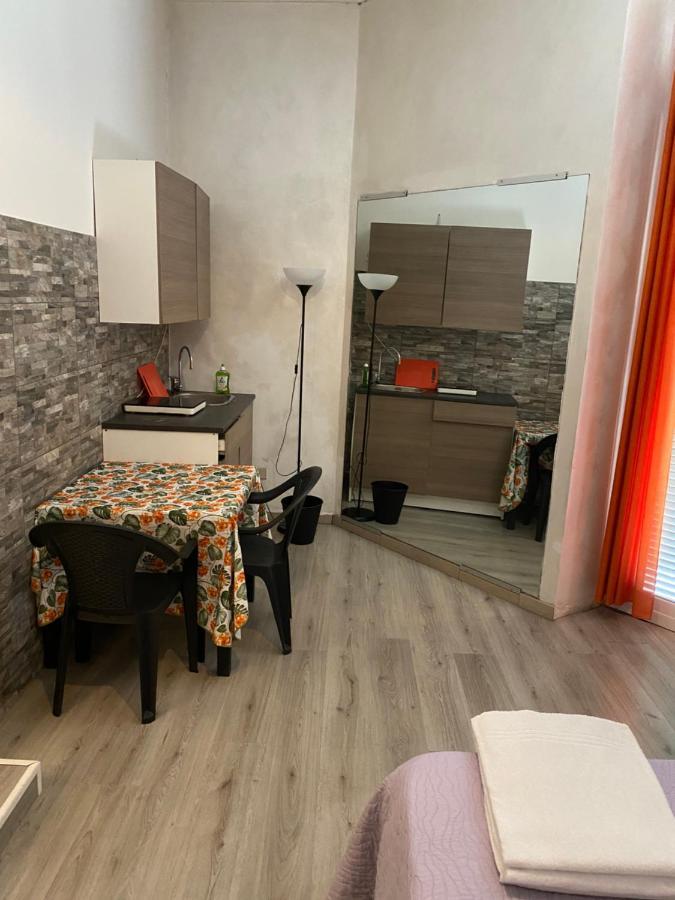 Cavour Guest House Ventimiglia Bagian luar foto