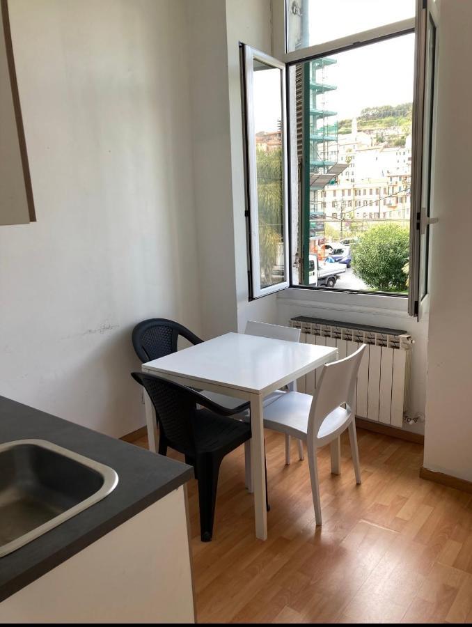 Cavour Guest House Ventimiglia Bagian luar foto