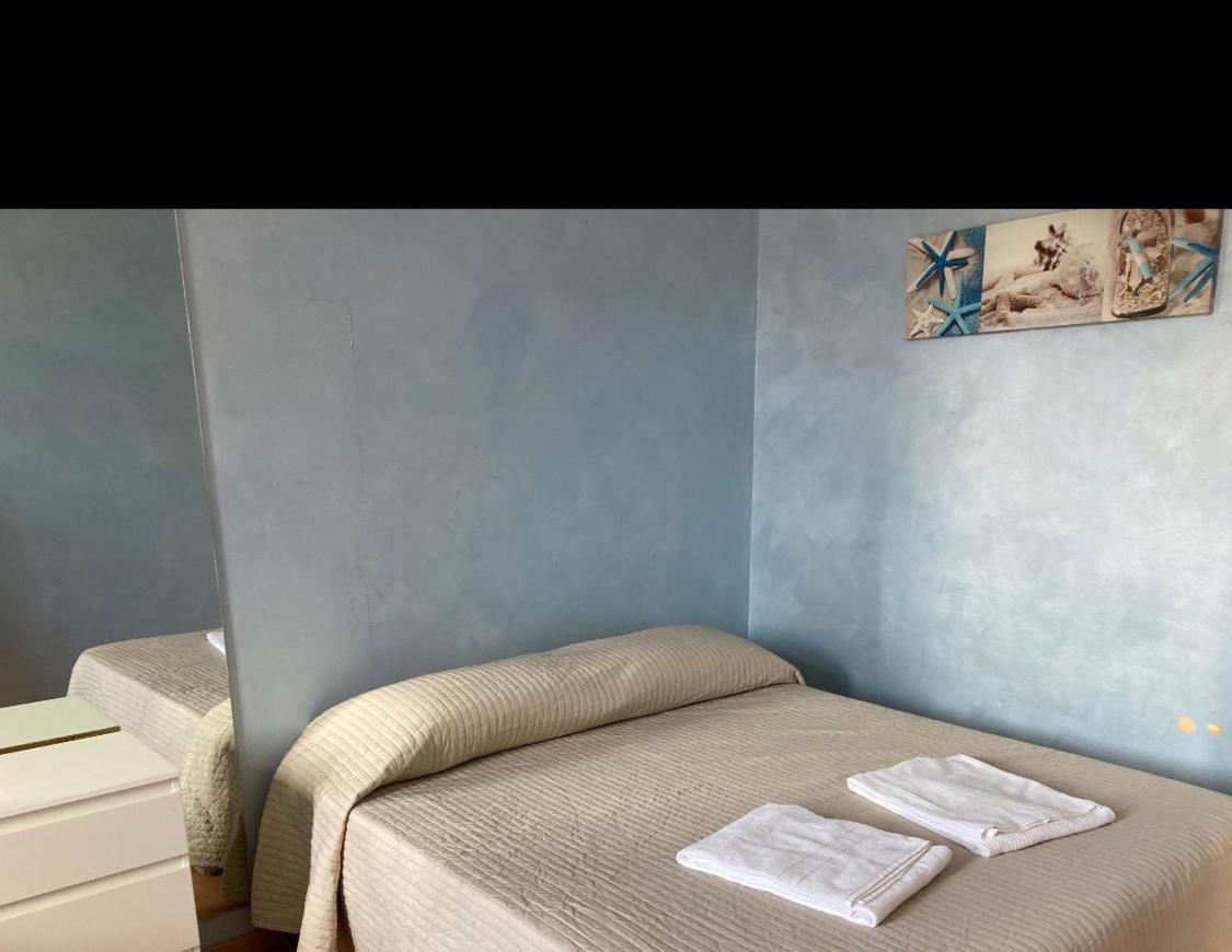 Cavour Guest House Ventimiglia Bagian luar foto