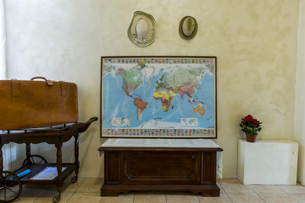 Cavour Guest House Ventimiglia Bagian luar foto