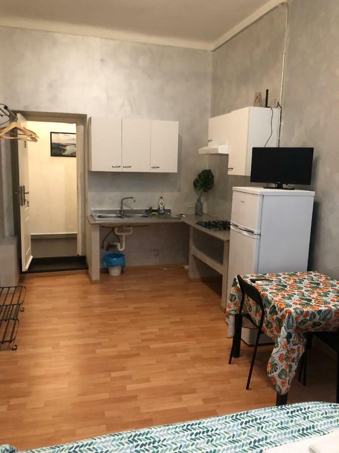 Cavour Guest House Ventimiglia Bagian luar foto